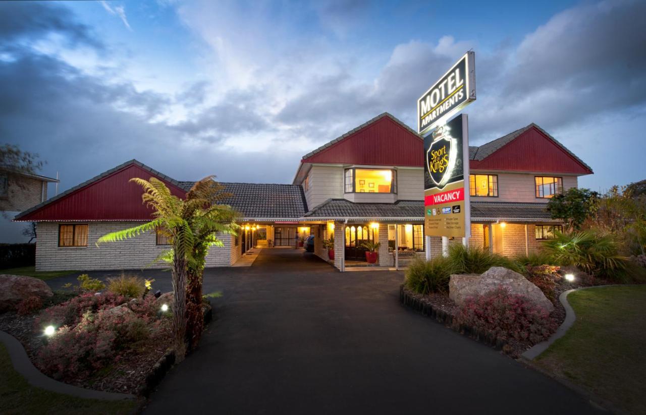 Sport Of Kings Motel Rotorua Bagian luar foto